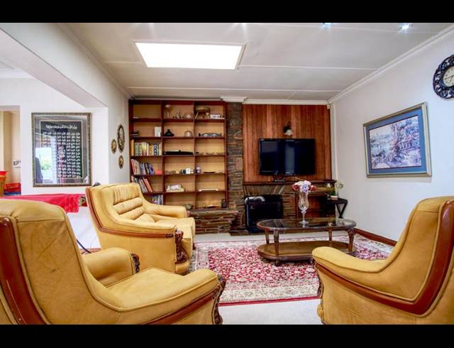 3 BEDROOM HOUSE FOR SALE IN MONTGOMERY PARK